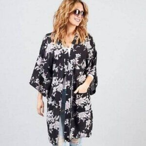 SPIRITUAL GANGSTER Maya Kimono Floral Robe OS